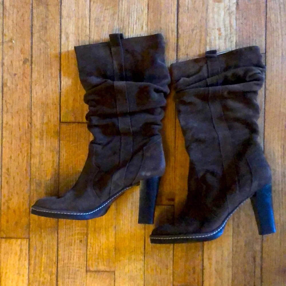 VIA SPIGA ‘Russo’ Slouchy Suede Leather Heel boots. Made in Italy. Like New - Picture 2 of 5